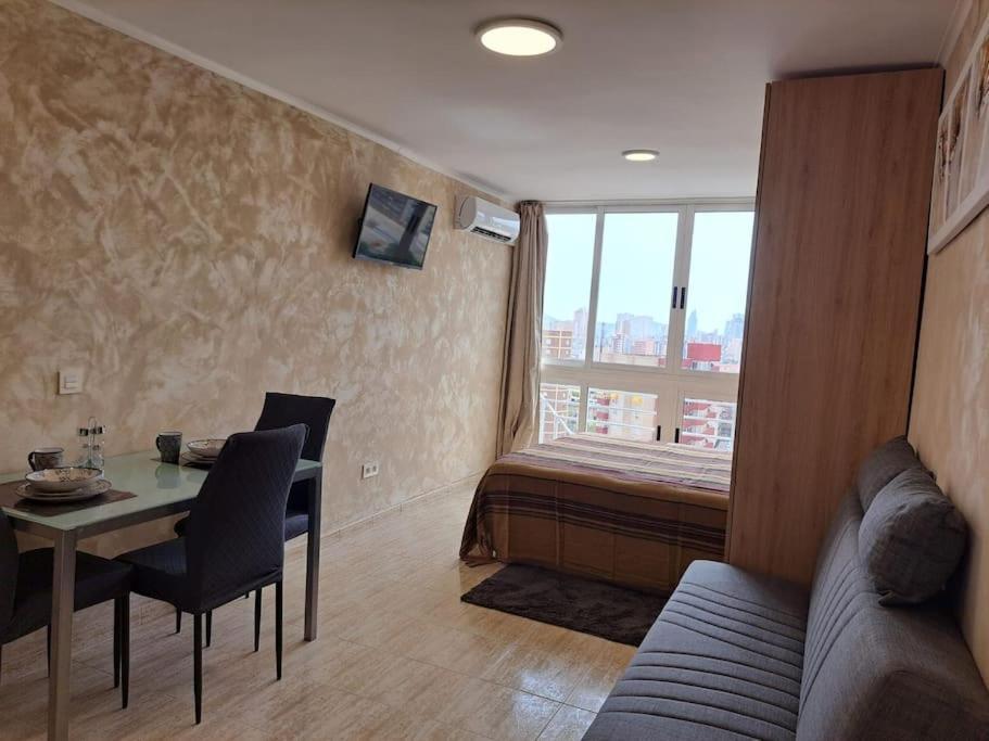 Apartmán Cozy Studio With Sea View Benidorm Exteriér fotografie